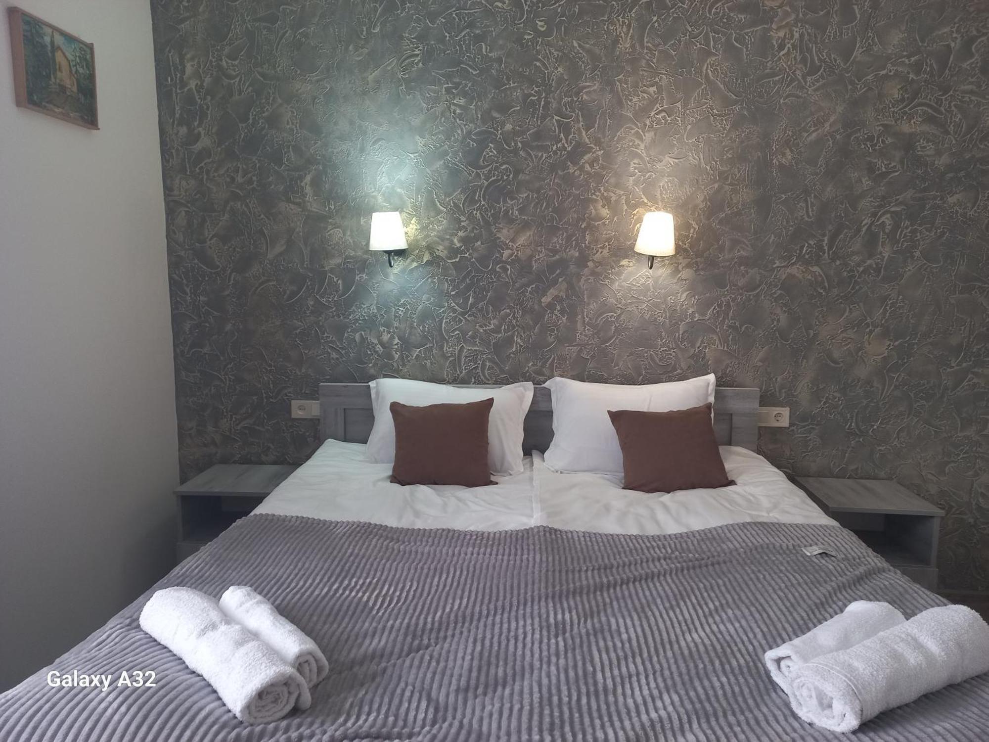 Ninama Hotel Mestia Cameră foto